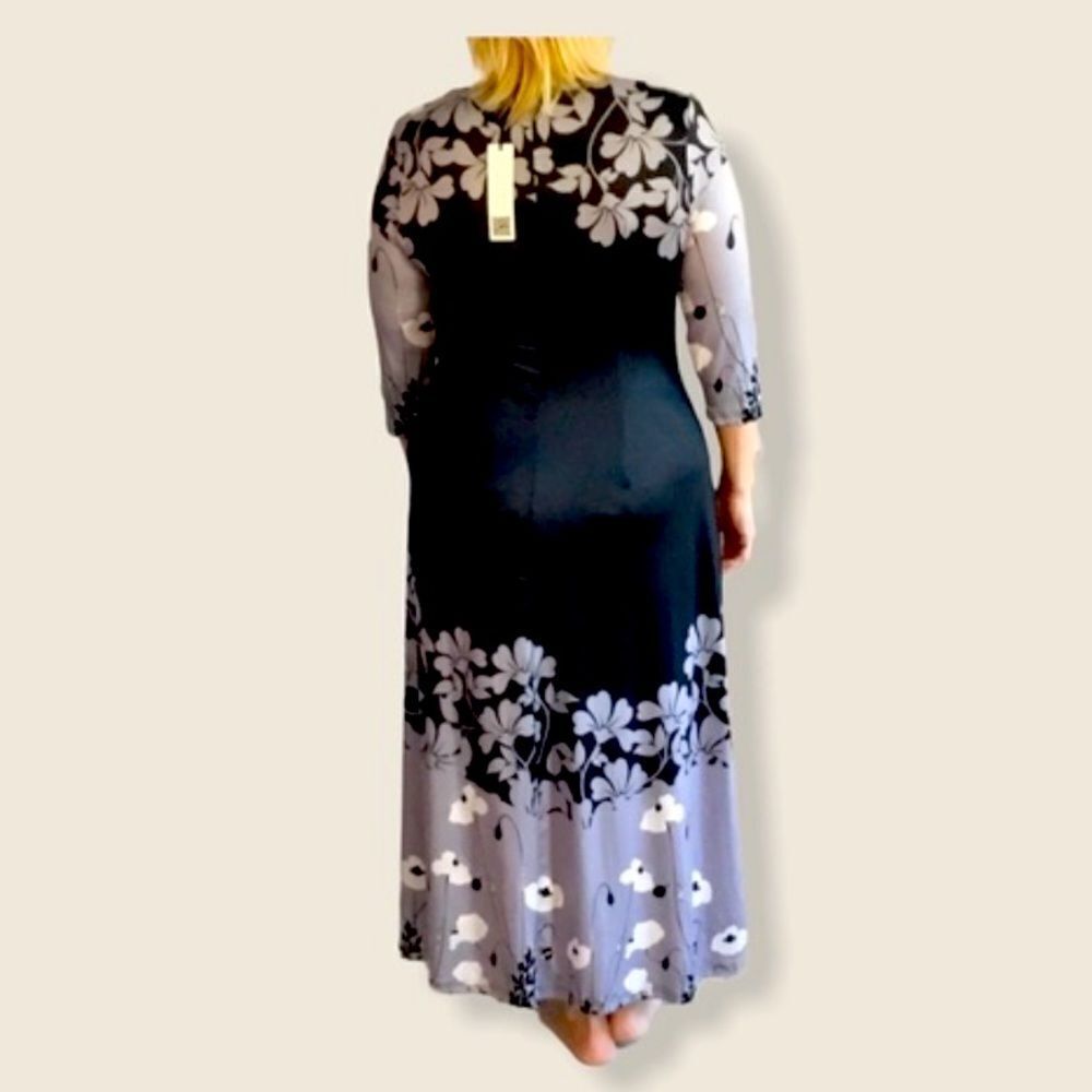 MAXI DRESS WITH 3/4 SLEEVE‎ - Picture 2 of 4